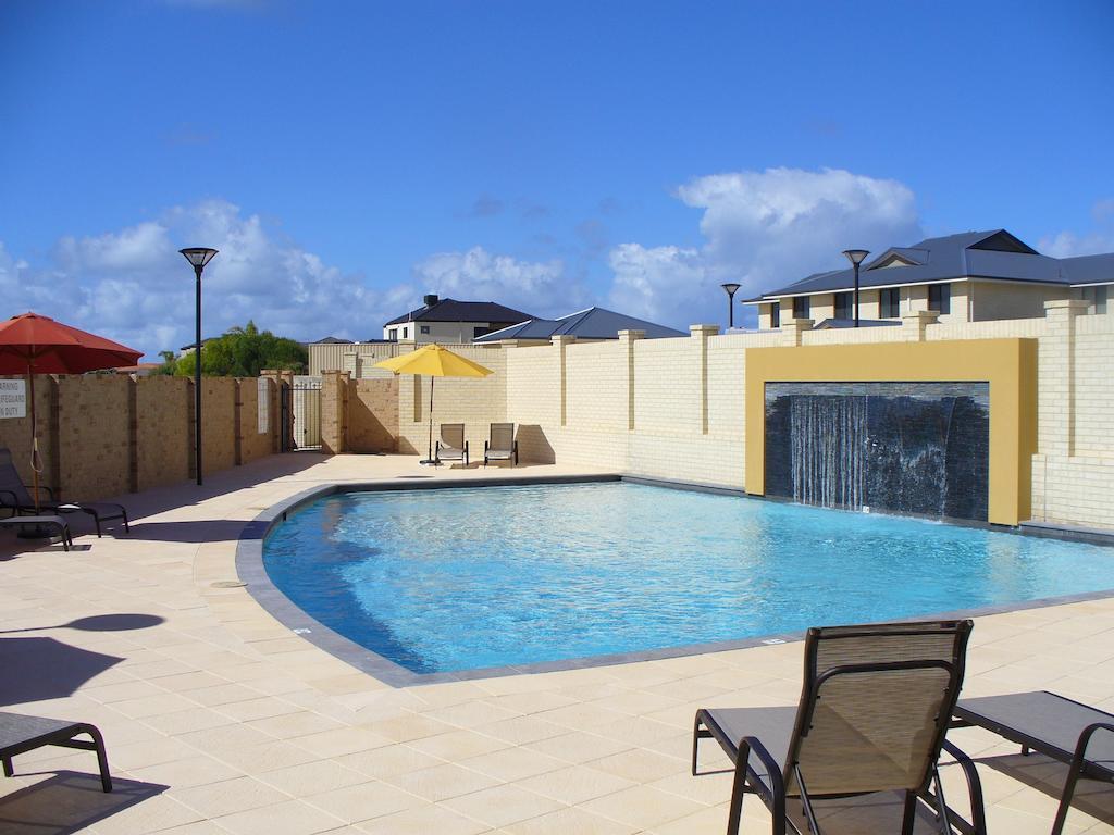 Port Denison Beach Resort Rum bild
